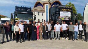 16 yil hapis alan tir soforunun arkadaslarindan tir konvoyu k7vhRBwI