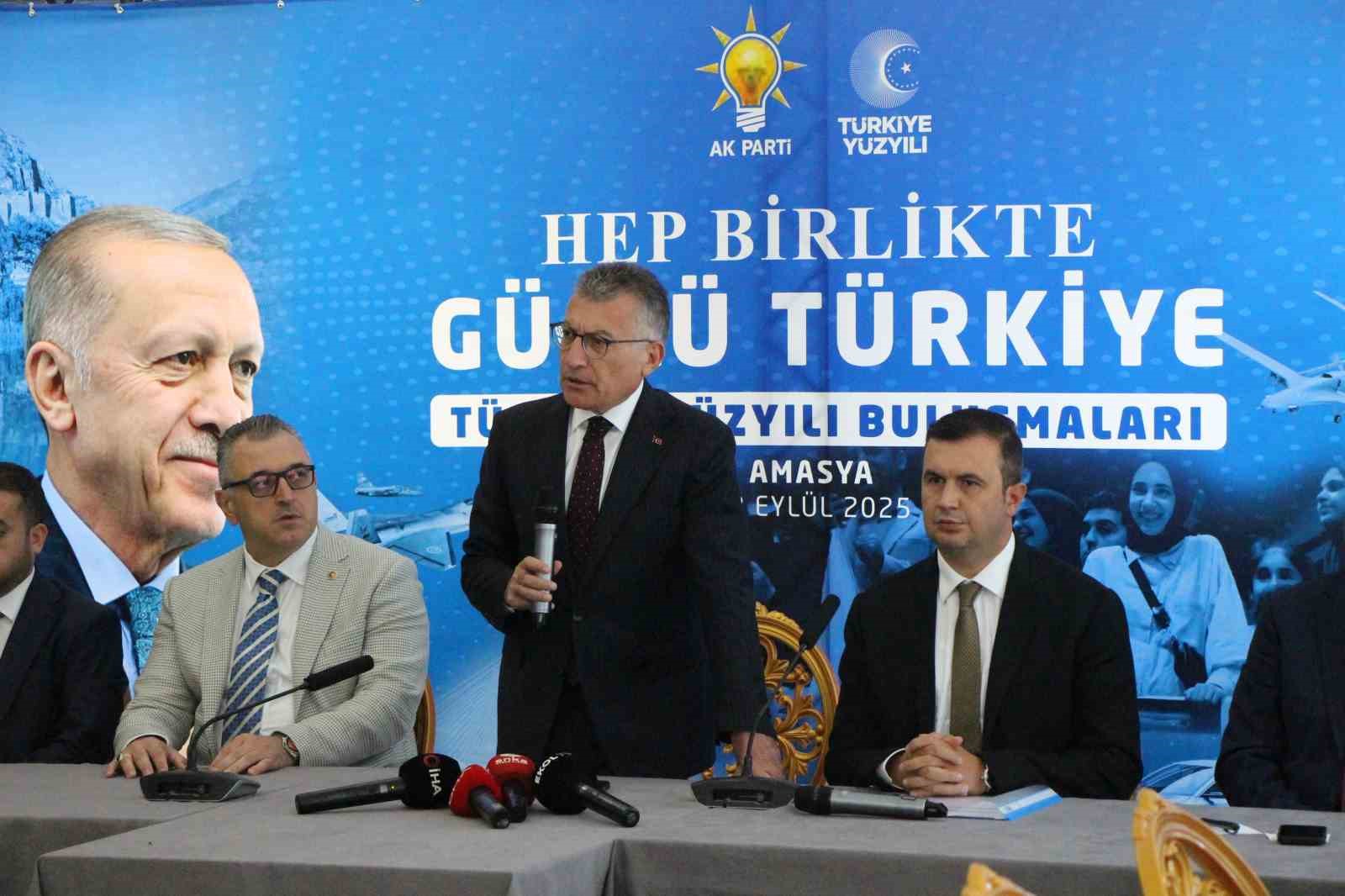 ak parti grup baskani guler ozgur ozelin insan icine cikamamasi lazim etQ9cTG4