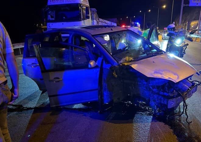 amasyada otomobil bariyere carpti 1 olu 3 yarali