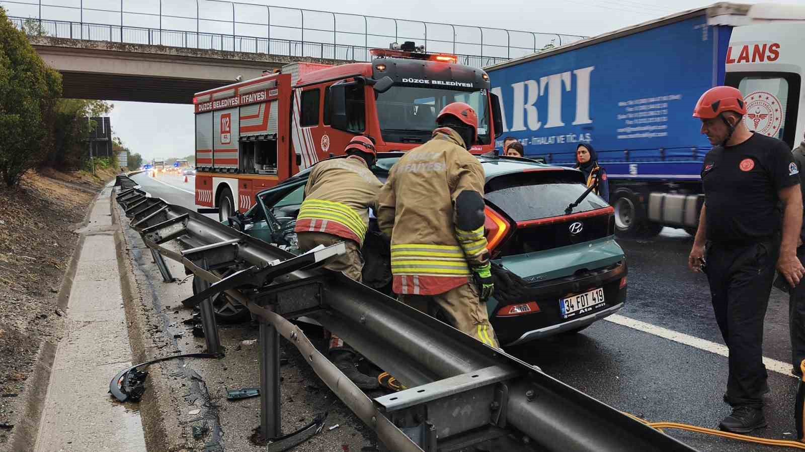 anadolu otoyolunda kaza 5 yarali NClkQzHI