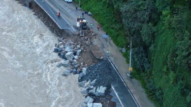 ardesen camlihemsin karayolunda gocuk tq6Hs1n3