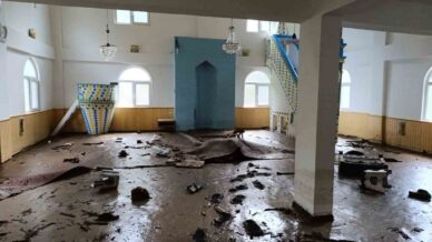 artvinin borcka ilcesindeki sel sonrasi karsikoy camii camur icinde kaldi 7yJnHBXE