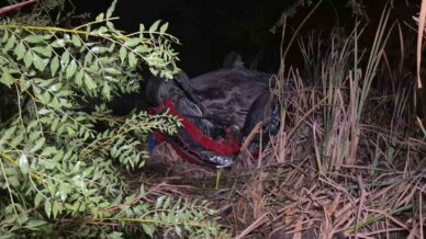 bartinda otomobil sarampole uctu 3 yarali e19L6QKd