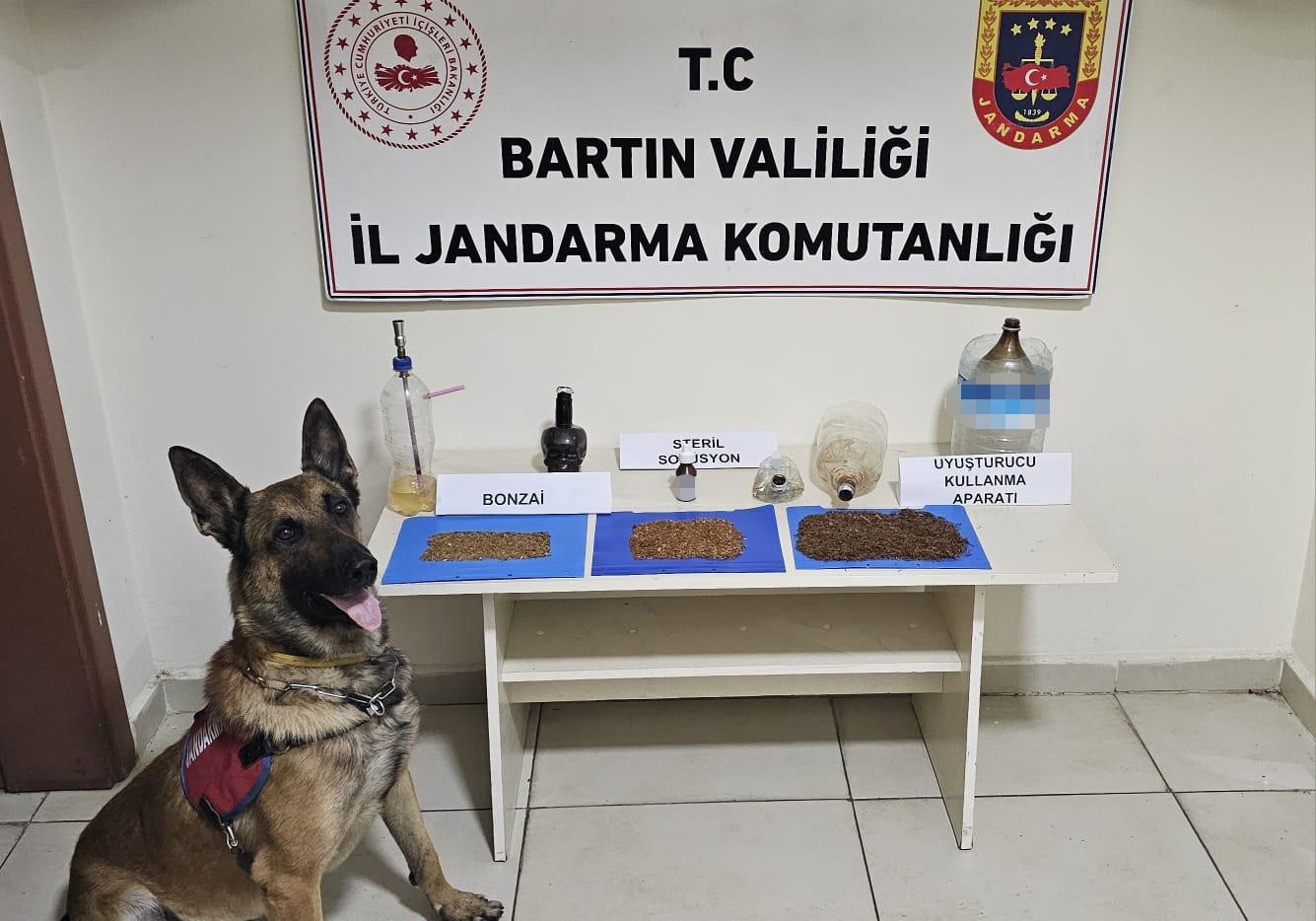 bartinda uyusturucu operasyonu 1 gozalti YpKML2vH