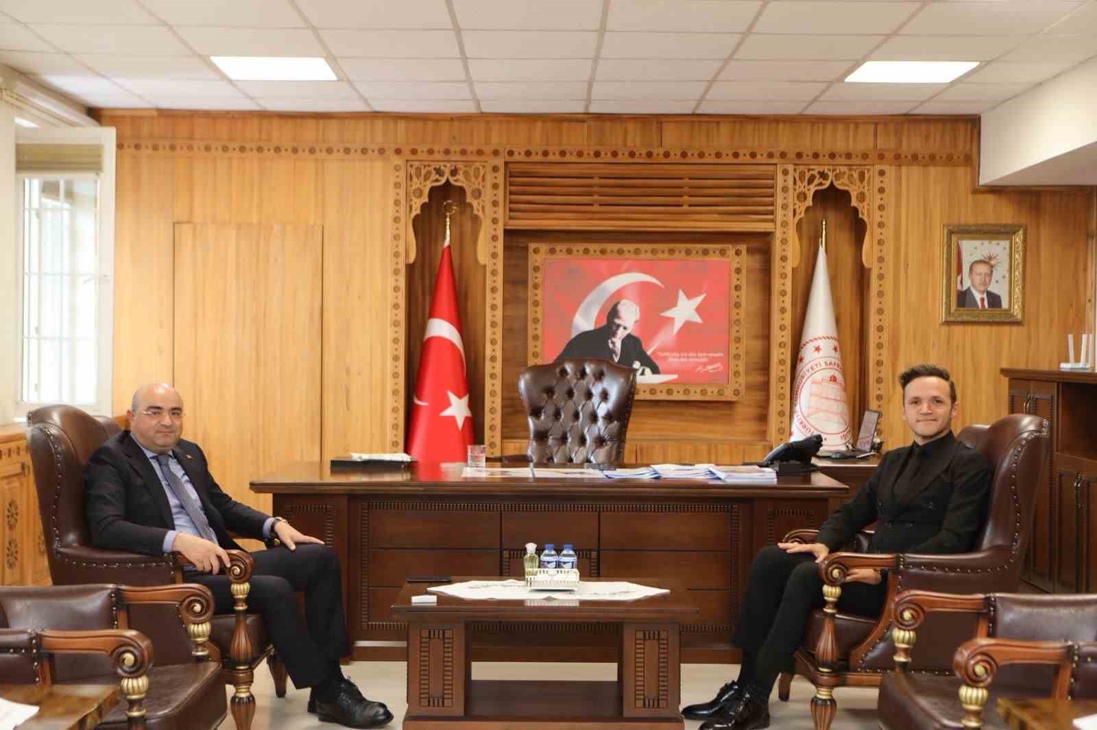 basin savcisi oguz yilmazdan kaymakam baskina hayirli olsun ziyareti vEUhXUij