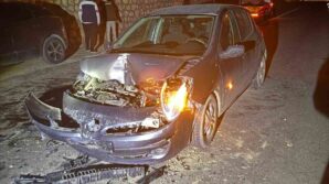 beton mikseriyle carpisan otomobilin surucusu yaralandi HwqTxqgp