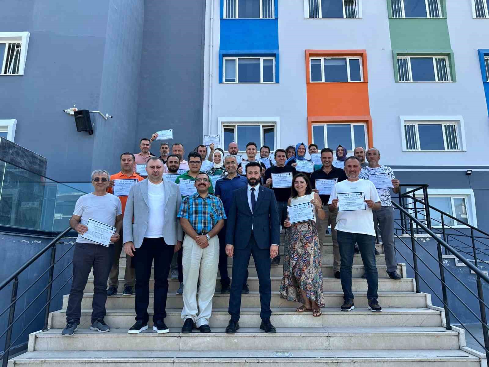 bilisim ogretmenlerine siber guvenlik egitimi bQ3MZA2a