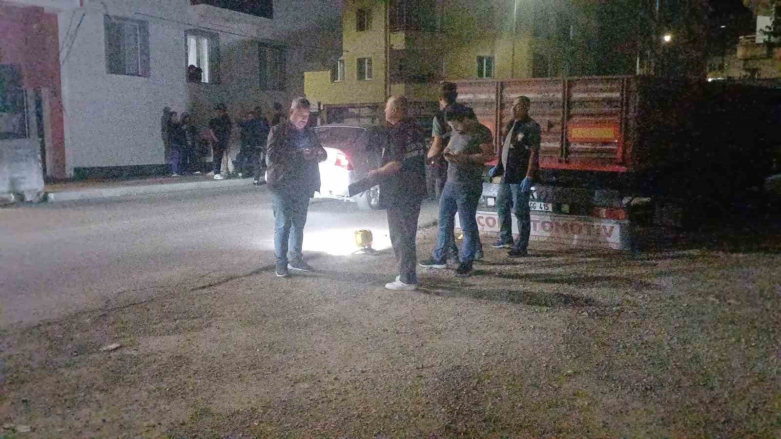 binayi kursunlayip kayiplara karistilar
