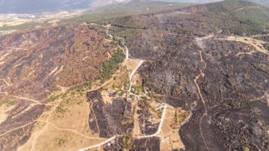 bir ayda iki kez yanginin arasinda kalan koy dronla goruntulendi C3uIfV7r