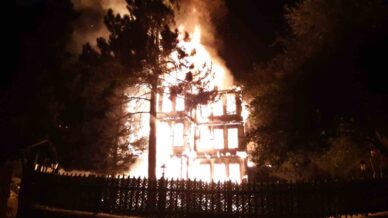 bir tarih yok oldu geriye kulleri kaldi pdcnTgAt