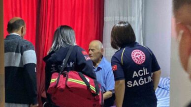 boluda kendisinden haber alinamayan yasli adam evde uyurken bulundu QXEknzch