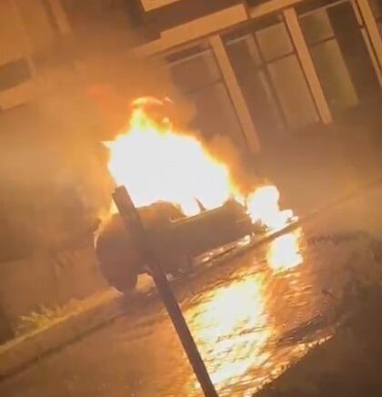 caycumada otomobil park halindyken alev aldi UMl6lU2l