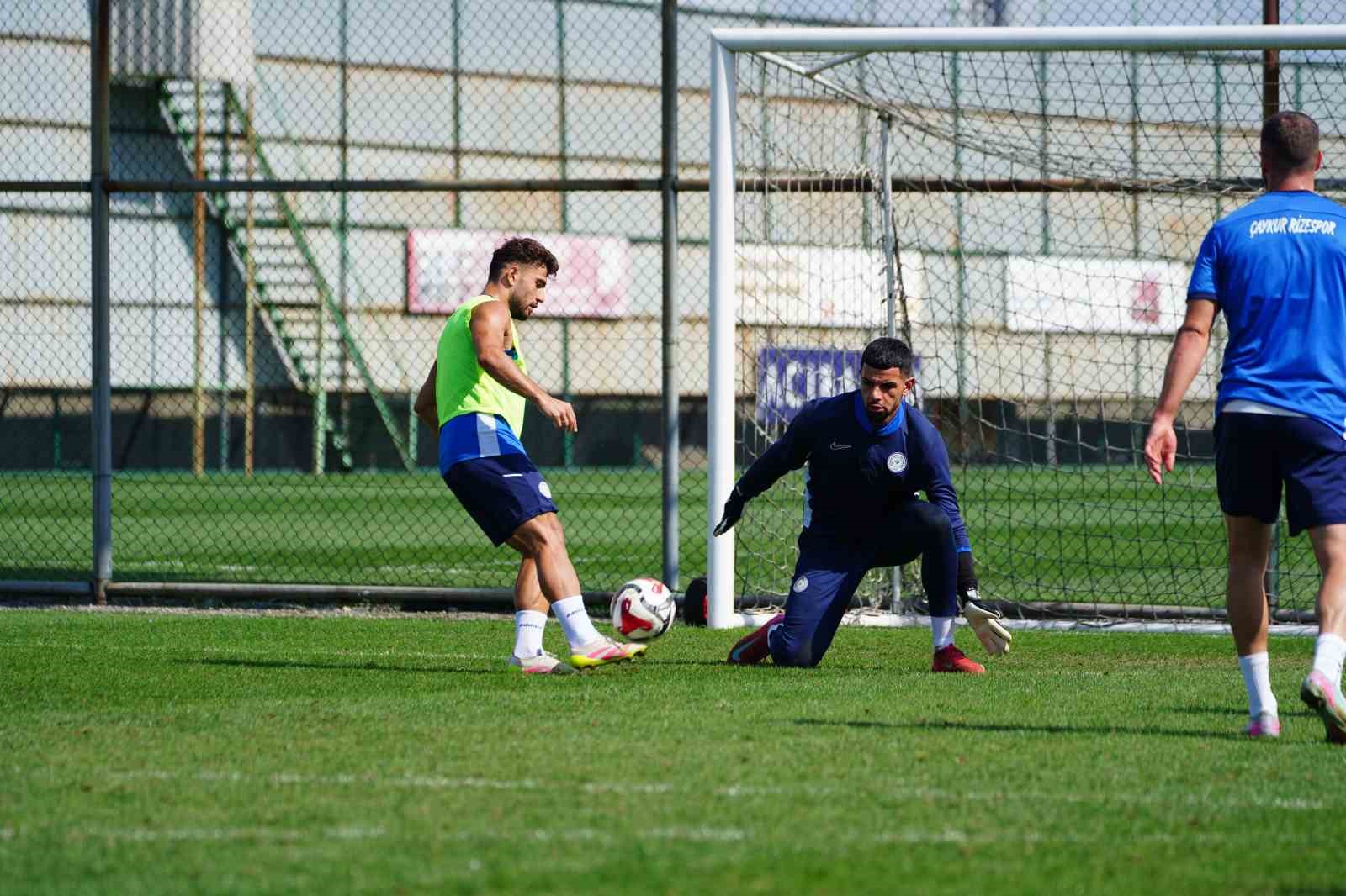 caykur rizespor antalyaspor maci hazirliklarina basladi