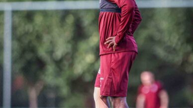 christ inao oulai ilk macinda goz doldurdu LMBulQXG