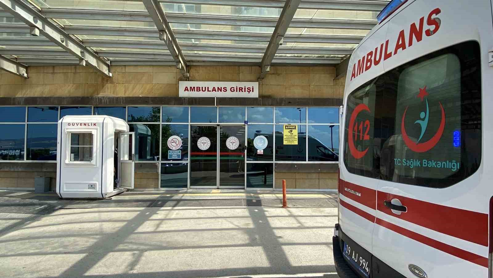 corumda cocuklarin da oldugu iki grup arasinda bicakli kavga 1i agir 2 yarali ZwSdK6DK