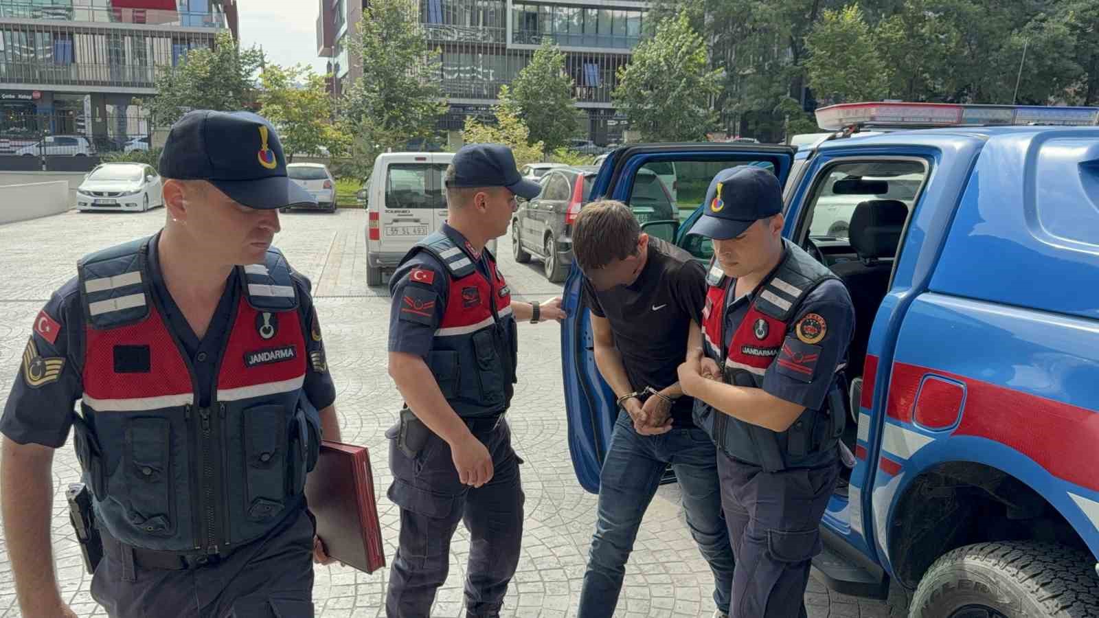 dolandiriciliktan 15 yil hapis cezasi bulunan sahis jandarma tarafindan yakalandi kMQ9M8h4