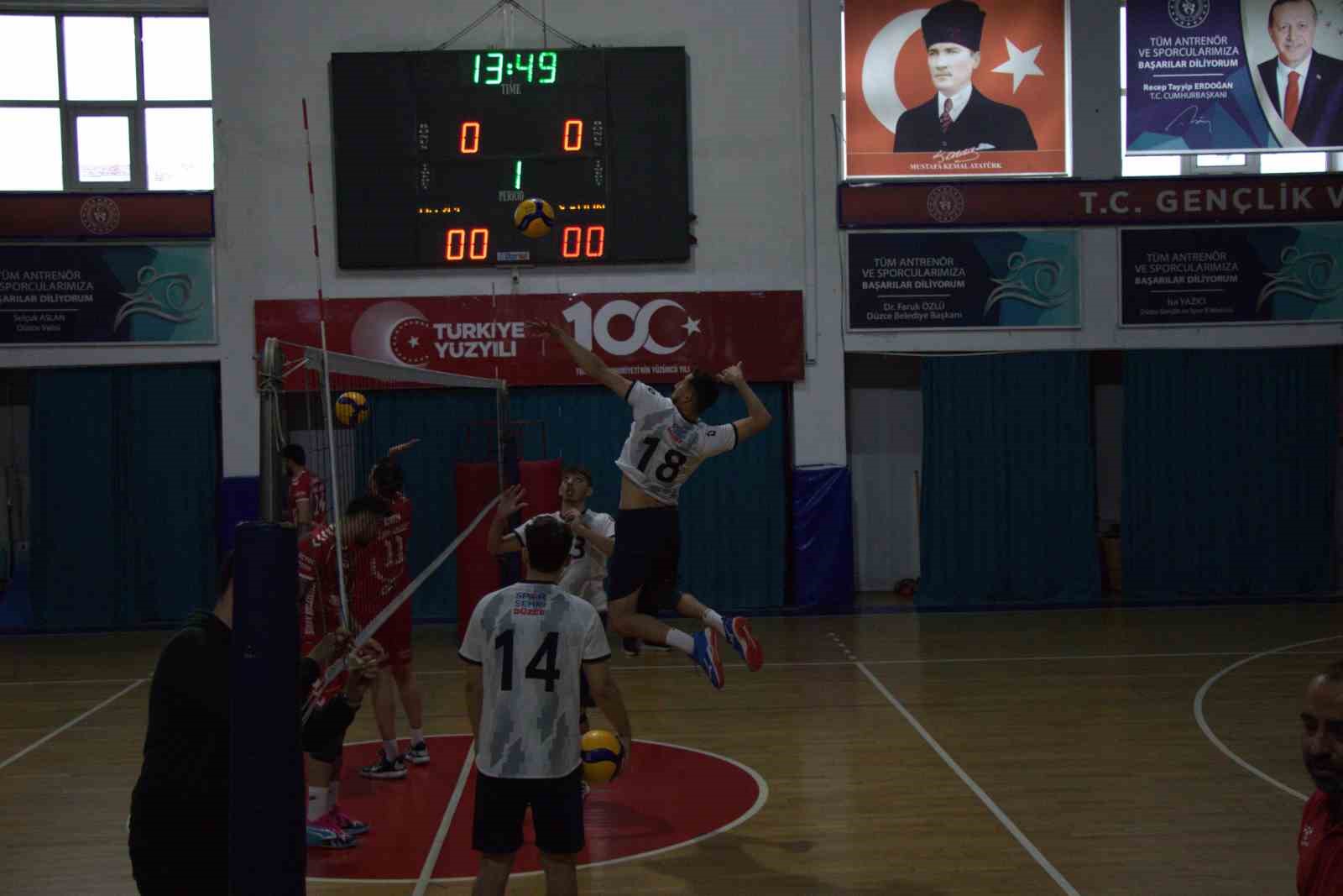 duzce belediyesi spor akademisi voleybol takimi ilk macinda galip LYQDSqrt