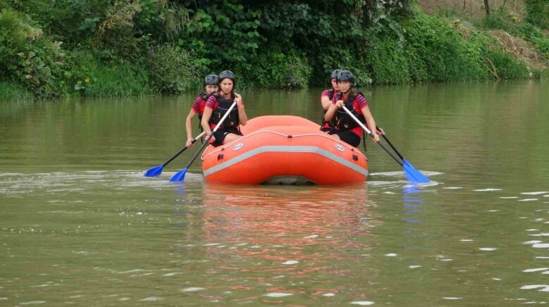 findik bahcesinden avrupa sampiyonluguna OKTXWnL1