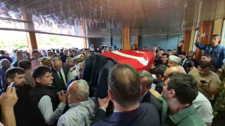 gocukte hayatini kaybeden madenci memleketi bartinda son yolculuguna ugurlandi HEIODOG8