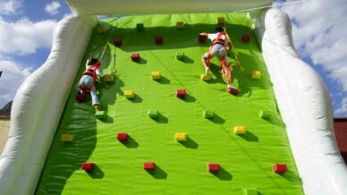 gumushanede duzenlenen senlikte yuzlerce cocuk doyasiya eglendi u66XXTMc