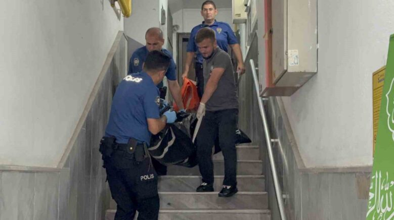 gurbetcinin evinde supheli olumu dVtvXFbM