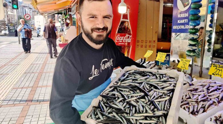 hamsi rizede tezgaha dustu fwHRYCJz