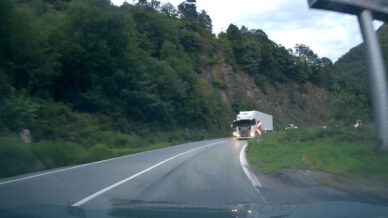 hatali sollama kamerada gorulmustu o surucuye ceza kesildi TM7jTWit