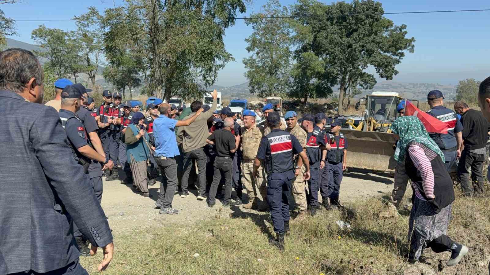 hayvan barinagi gerginligi komandolar onlem aldi zYr1QTBF