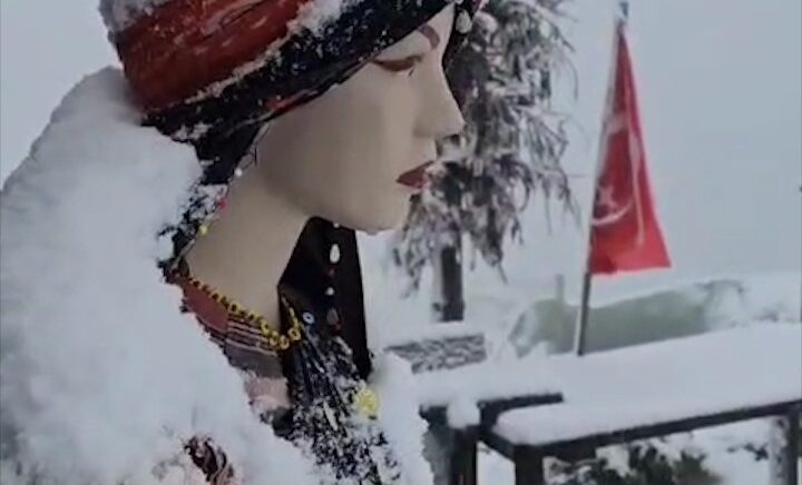 kackarlar beyaz ortuyle kaplandi WRCekpM9