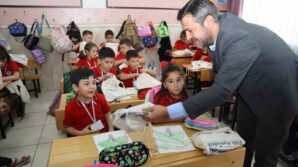 karabuk belediyesinden ogrencilere okula baslangic seti destegi 7sRAWAwd