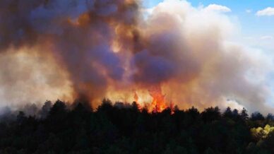 karabukteki yangin 48 saattir devam ediyor BycziS1p