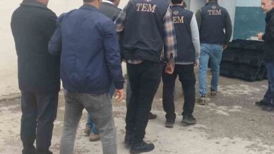 kastamonu merkezli 4 ilde feto operasyonu 8 hukumlu yakalandi FUWHijqZ