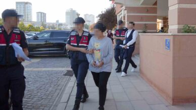 kastamonuda 848 gram metamfetaminle yakalanan 2 supheli tutuklandi YVtB5N3I