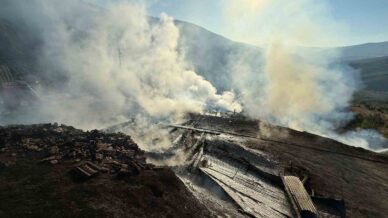 kastamonuda cikan yanginda iki ev ve iki samanlik kullanilamaz hale geldi cyGsWMlV