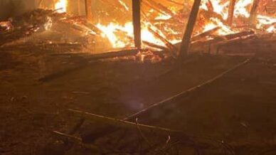 kastamonuda iki katli ev ve ahir alevlere teslim oldu GeYAtRMt