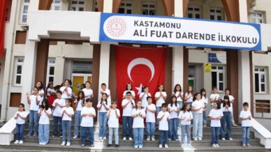 kastamonuda ilk ders zili caldi 8rt5p89H