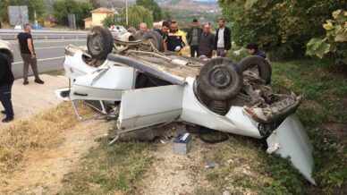 kastamonuda otomobil takla atti 2 yarali GFgc5aBU