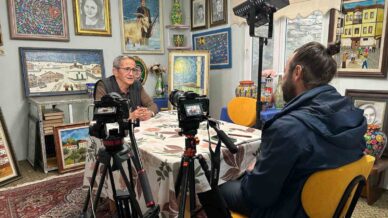 kbulu akademisyenin naif belgeseli finale kaldi KsMzMKXO