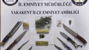 narko alan uygulamasinda silah uyusturucu ve radar tespit cihazi ele gecirildi b3fGMa5W