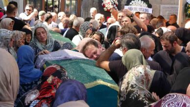 otomobilin kizilirmaka uctugu kazada olen anne ile cocuguna gozyasi 4BLm4rgX