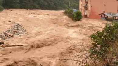 rizenin ikizdere ilcesinde siddetli yagis WhLNUbVZ