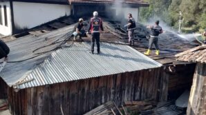 samanlikta cikan yangin konagi kule ceviriyordu xKUInBrB