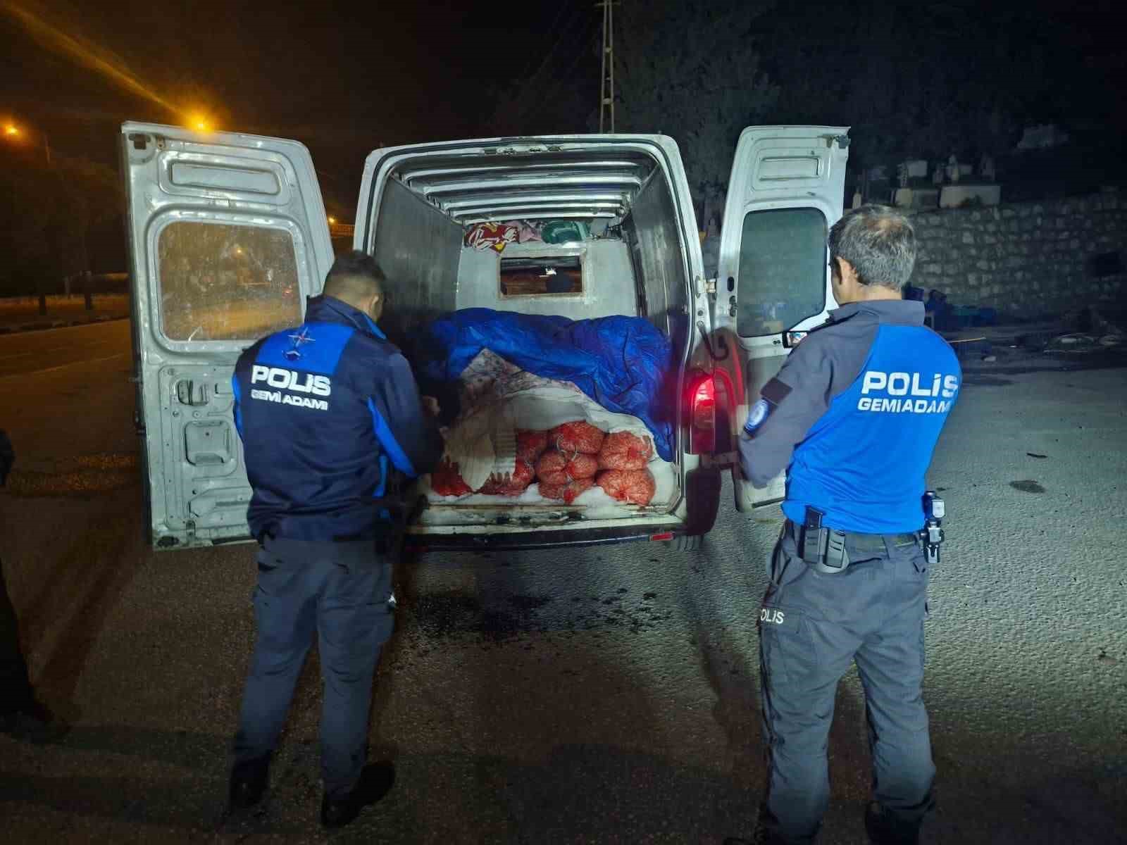 samsunda 5 ton kacak midye ele gecirildi lzXCbNKf