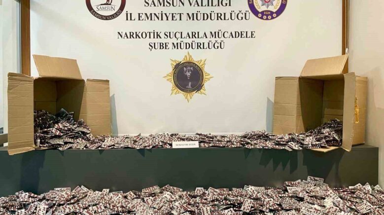 samsunda gardiroba gizlenmis 47 bin 824 uyusturucu hap ele gecirildi neOYpKzJ