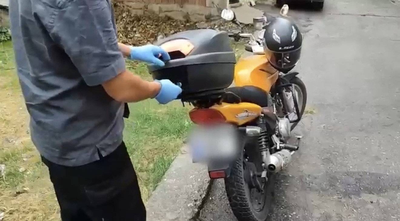 samsunda supheli motosikletten uyusturucu cikti rJ4nUTfj