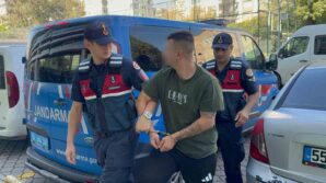 samsunda uyusturucu ticareti suphelisi yakalandi 24TE95lZ