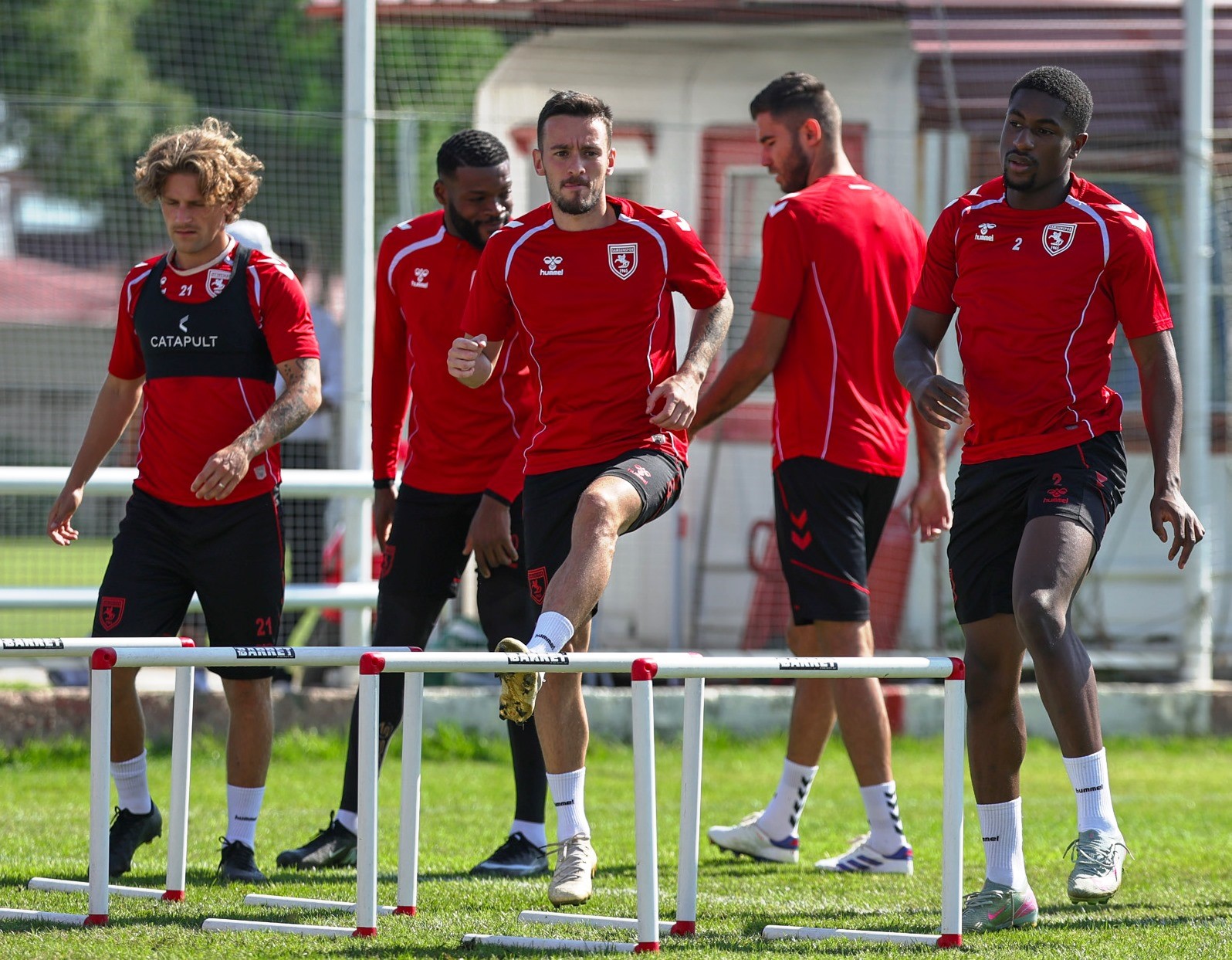 samsunspor antalyaspor engelini kayipsiz gecmek istiyor