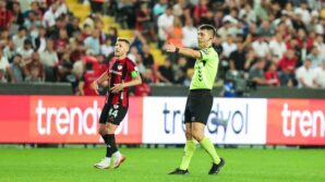 samsunspordan hakem kararlarina tepki emekler heba edildi ilrutnpv