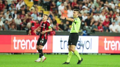 samsunspordan hakem kararlarina tepki emekler heba edildi ilrutnpv