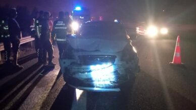 temde tira carpan otomobil hurdaya dondu 1 yarali D2aH6PVl